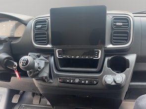 Vehicle image PEUGEOT Boxer Kaw. 335 L2H2 2.2 BlueHDi 140 S/S