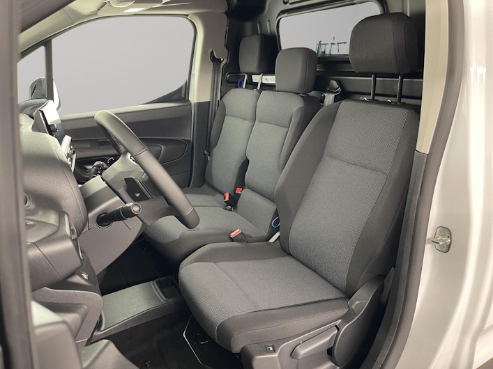 Vehicle image OPEL COMBO