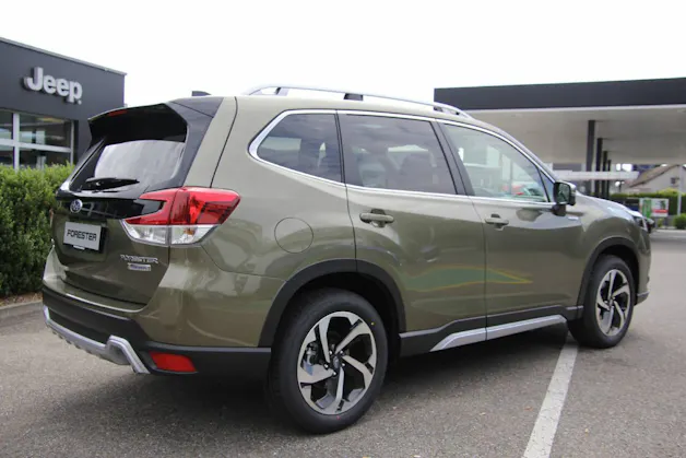 Subaru Forester Station 2.0i e-Boxer Luxury