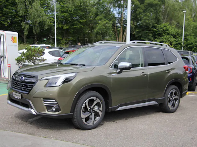 Subaru Forester Station 2.0i e-Boxer Luxury