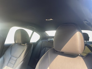 Vehicle image BMW 330e xDrive SAG