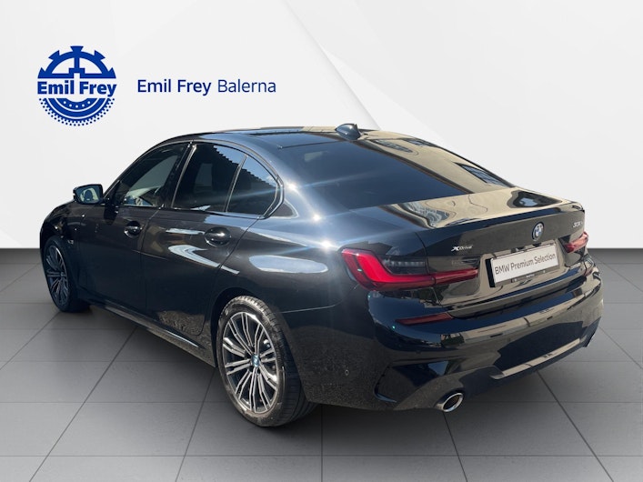 Vehicle image BMW 3 SERIES