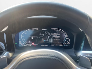 Vehicle image BMW 330e xDrive SAG