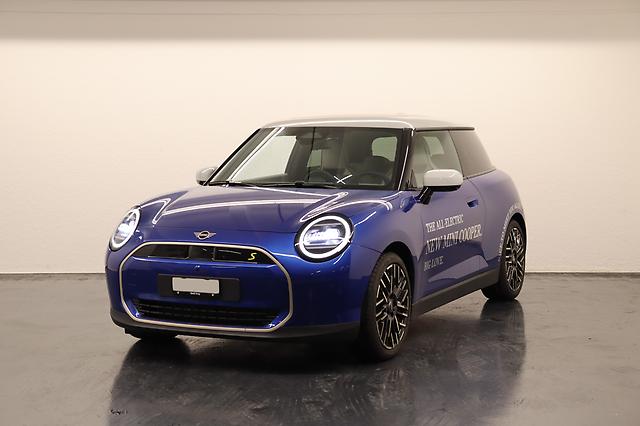 MINI Mini J01 Cooper SE: Jetzt Probefahrt buchen!