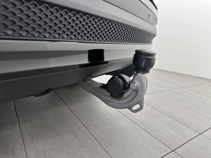 Vehicle image MERCEDES-BENZ GLB 250