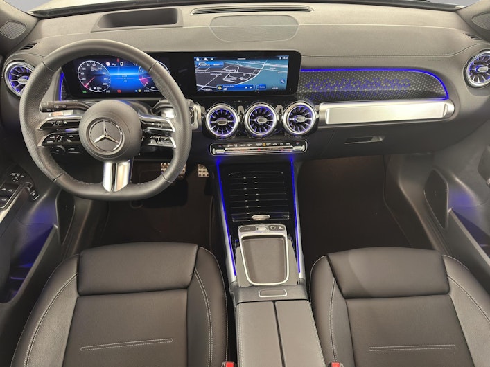 Vehicle image MERCEDES-BENZ GLB 250