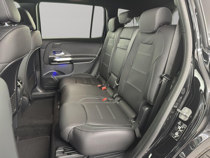 Vehicle image MERCEDES-BENZ GLB 250