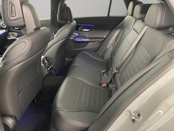 Vehicle image MERCEDES-BENZ C 220