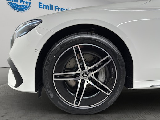 MERCEDES-BENZ E 220 d AMG Line 4matic Kombi 3