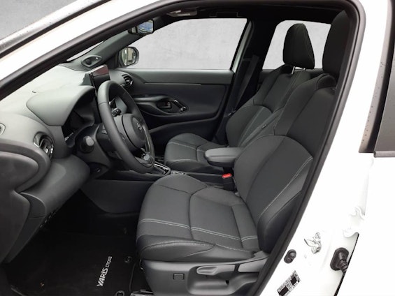 Vehicle image 4 Vehicle image 4