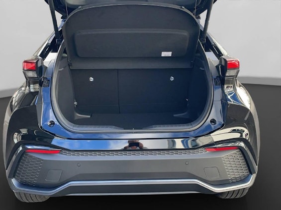 Vehicle image 8 Vehicle image 8