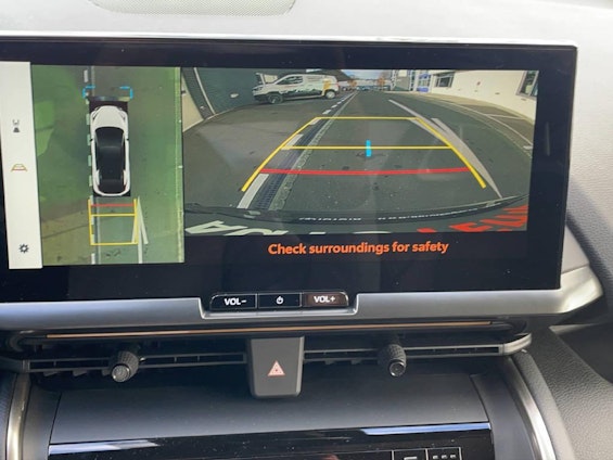 Vehicle image 6 Vehicle image 6