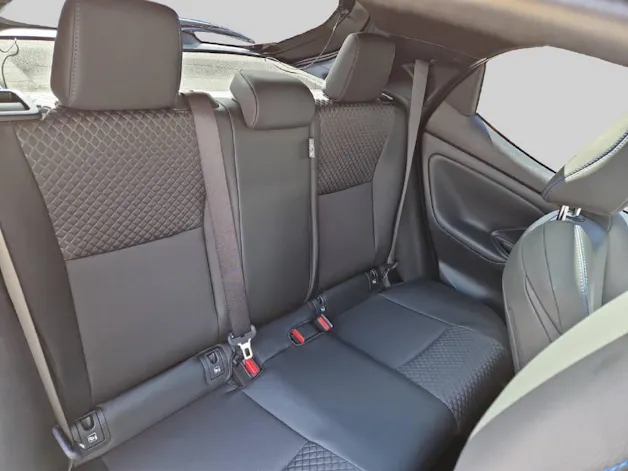 Toyota Yaris 1.5 VVT-i HSD Premiere Edition