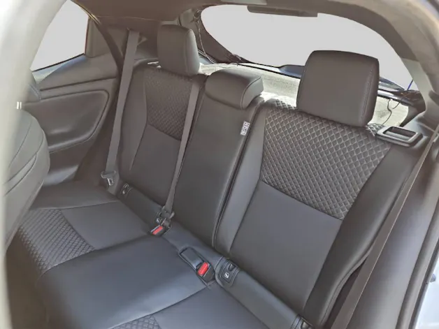 Toyota Yaris 1.5 VVT-i HSD Premiere Edition