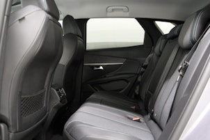 Vehicle image PEUGEOT 3008 1.6 Plug-in Hybrid Allure Pack