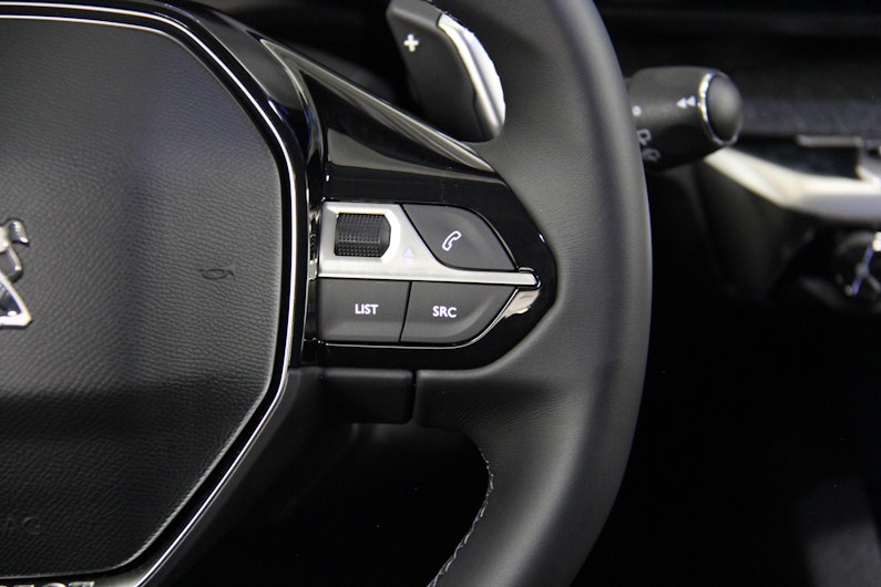 Vehicle image PEUGEOT 3008