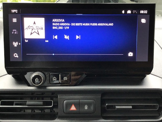 Vehicle image 6 Vehicle image 6