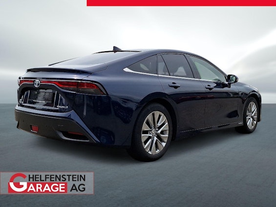 Vehicle image 4 Vehicle image 4