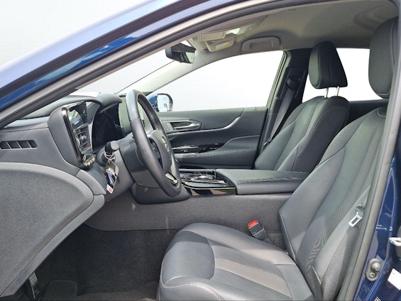 Vehicle image 8 Vehicle image 8