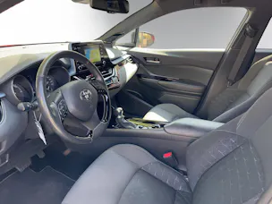 Toyota C-HR 2.0 VVTi HSD Trend