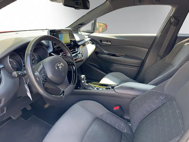Toyota C-HR 2.0 VVTi HSD Trend