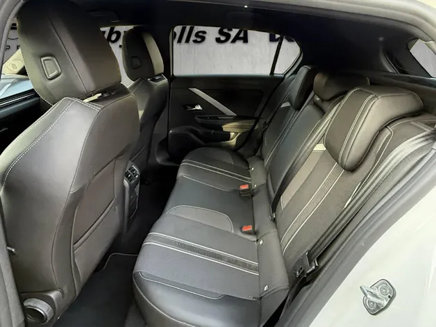 Opel Astra GS Line 1.2 Turbo