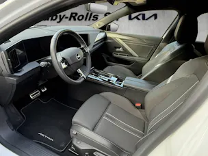 Opel Astra GS Line 1.2 Turbo