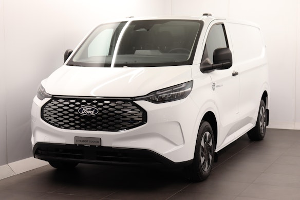 FORD E-Transit C Van 320 L1 Trend 0