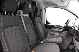 Vehicle image FORD Transit C Van 320 L1 2.5 Duratec 233 Trend PHEV