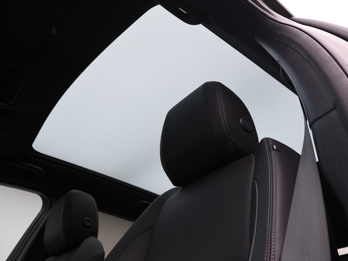 Vehicle image LAND ROVER DISCOVERY SPORT