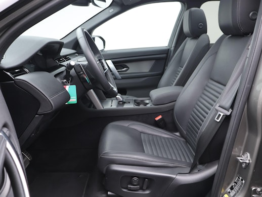 LAND ROVER Discovery Sport 2.0 I4 Dynamic SE 2