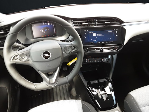 Vehicle image 9 Vehicle image 9