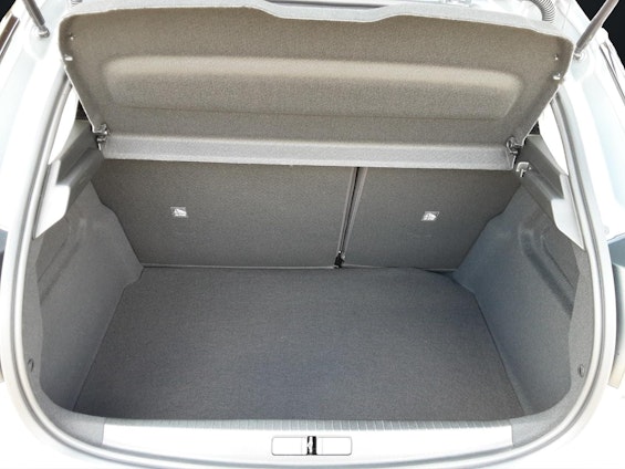 Vehicle image 11 Vehicle image 11