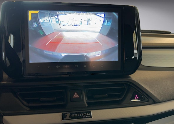 Vehicle image 15 Vehicle image 15