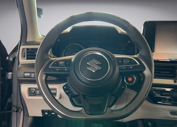 Vehicle image 9 Vehicle image 9