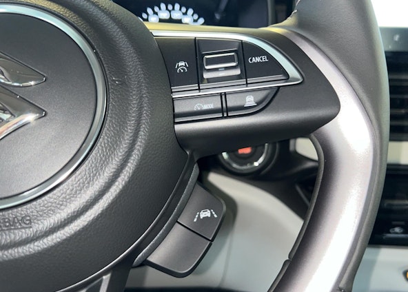 Vehicle image 13 Vehicle image 13