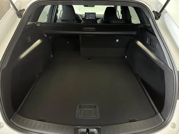 Suzuki Swace 1.8 Compact Top Hybrid