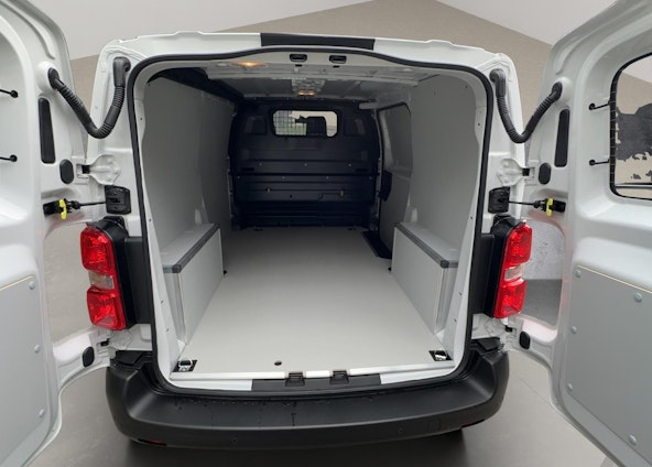 Vehicle image 11 Vehicle image 11