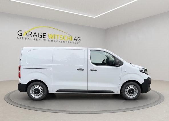 Vehicle image 3 Vehicle image 3