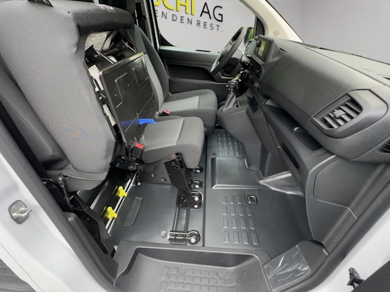 Vehicle image 31 Vehicle image 31