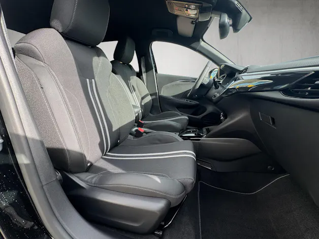 Opel Corsa-e 156 GS