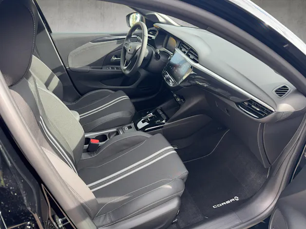 Opel Corsa-e 156 GS