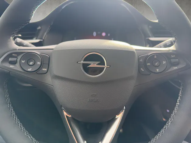 Opel Corsa-e 156 GS
