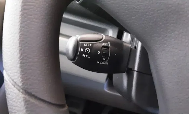 OPEL Vivaro Kombi 2.7 t L 1.5 CDTI 120 Essentia S/S