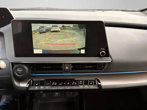 Toyota Prius 2.0 Plug-In-Hybrid Style