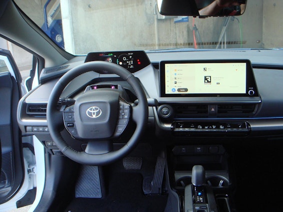 Vehicle image 35