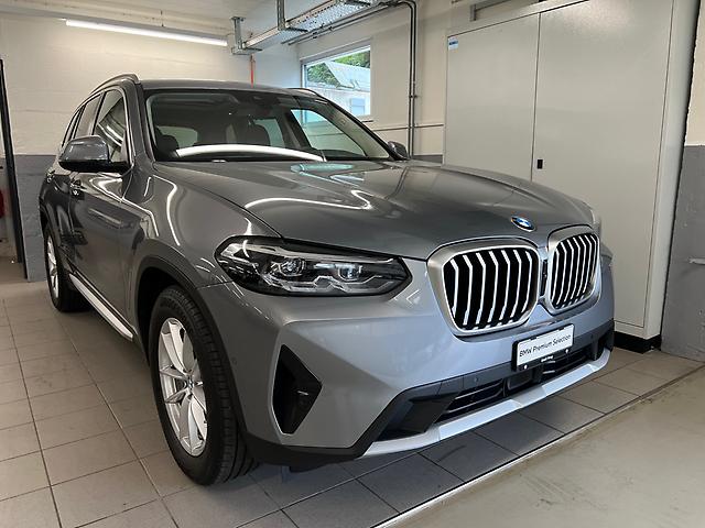 BMW X3 30i xDrive: Jetzt Probefahrt buchen!