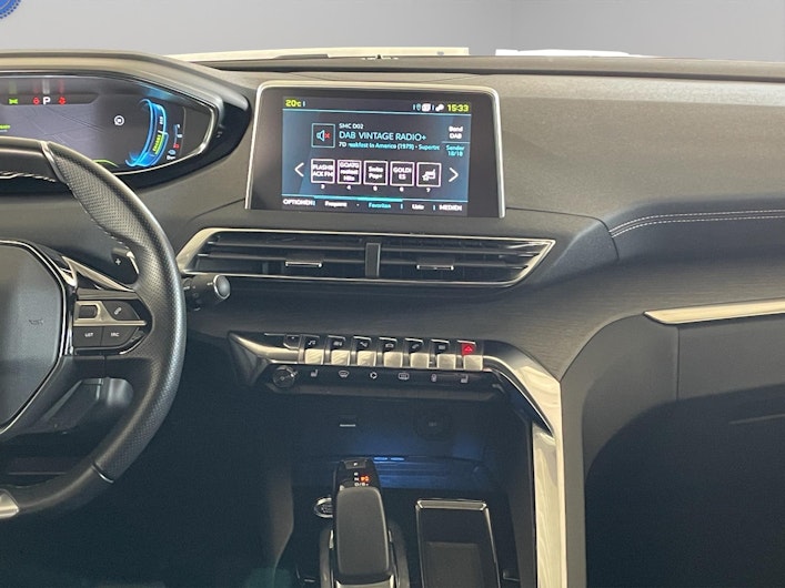 Vehicle image PEUGEOT 3008