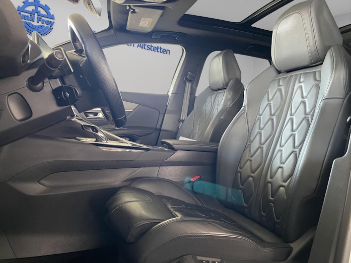 Vehicle image PEUGEOT 3008