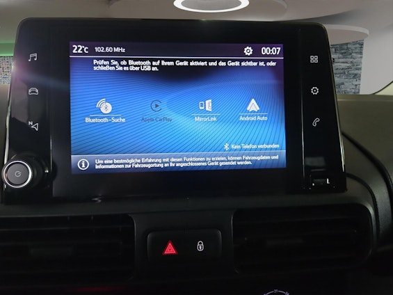 Vehicle image 14 Vehicle image 14